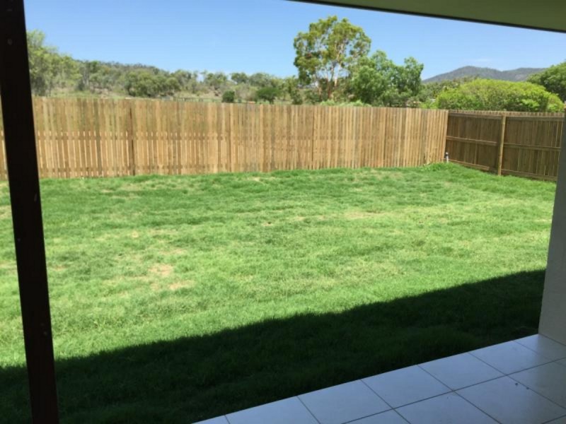 25 Florida Crescent, Parkhurst QLD 4702